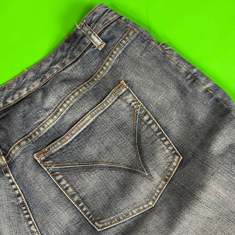 Venezia Jeans Mens 35/32 Blue Straight Leg Classic Medium Wash V-Stitch Pockets